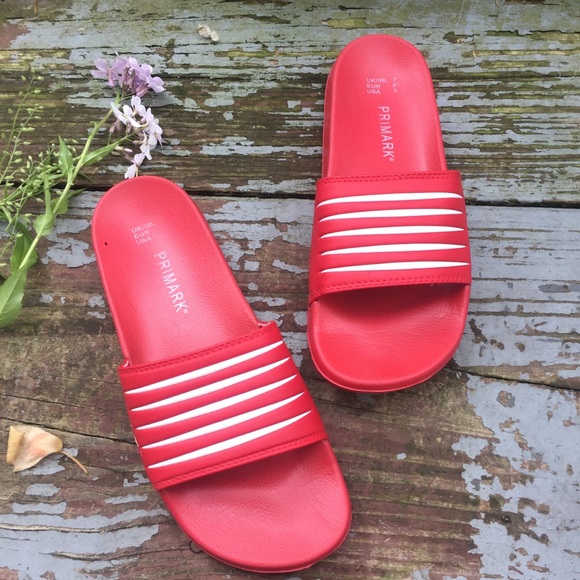 red flip flops primark